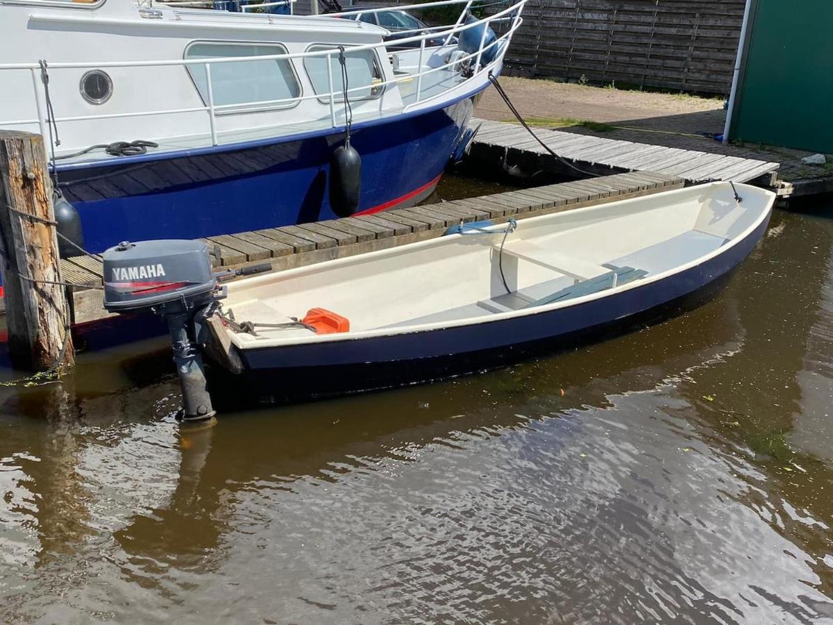 Boat Ella - Kamperen Op Het Water -Niet Om Mee Te Varen -Read Host Profile-Lees Hostprofiel Jutrijp Esterno foto