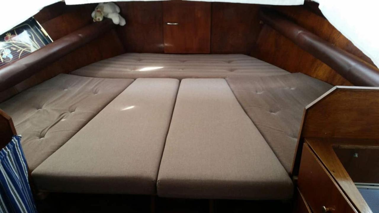 Boat Ella - Kamperen Op Het Water -Niet Om Mee Te Varen -Read Host Profile-Lees Hostprofiel Jutrijp Esterno foto