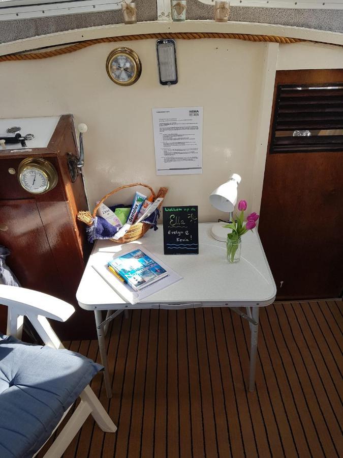 Boat Ella - Kamperen Op Het Water -Niet Om Mee Te Varen -Read Host Profile-Lees Hostprofiel Jutrijp Esterno foto